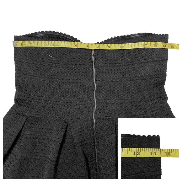 Sans Souci Fit and Flare Structured Strapless Dress - Black/Gold - Medium - Picture 4 of 16